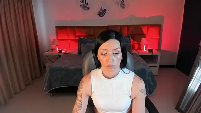 Kristen Garner online show from 26, 9, 2025