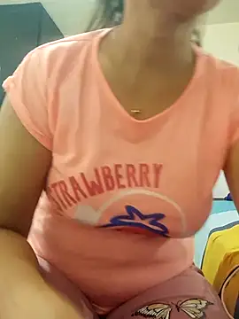 Snapshot of lolo890 chatting on 10, 11, 2025 lolo890 online show from 10, 11, 2025