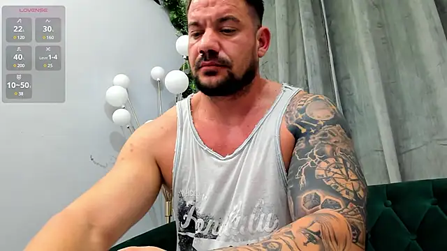 Snapshot of musclemonster31 chatting on 14, 2, 2025 musclemonster31 online show from 14, 2, 2025
