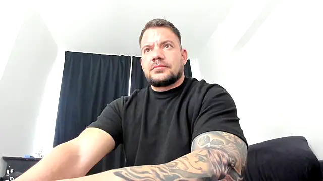 Snapshot of musclemonster31 chatting on 28, 2, 2025 musclemonster31 online show from 28, 2, 2025
