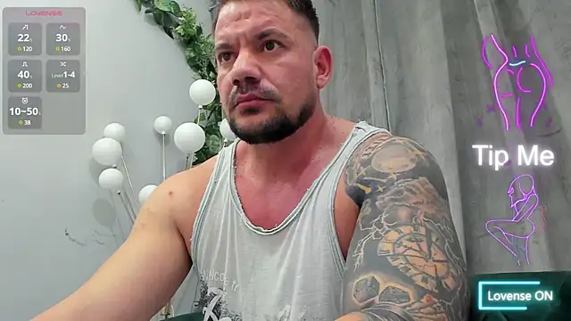 Snapshot of musclemonster31 chatting on 4, 3, 2025 musclemonster31 online show from 4, 3, 2025
