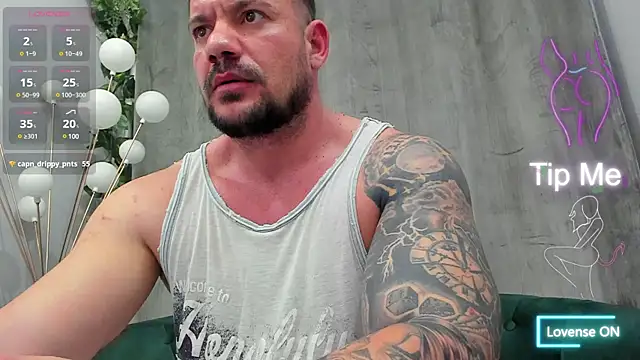 Snapshot of musclemonster31 chatting on 12, 3, 2025 musclemonster31 online show from 12, 3, 2025