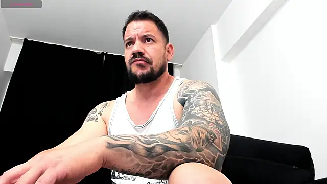 Snapshot of musclemonster31 chatting on 30, 9, 2025 musclemonster31 online show from 30, 9, 2025