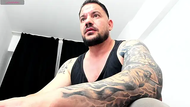 Snapshot of musclemonster31 chatting on 14, 10, 2025 musclemonster31 online show from 14, 10, 2025