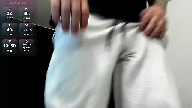 Snapshot of musclemonster31 chatting on 5, 12, 2025 musclemonster31 online show from 5, 12, 2025