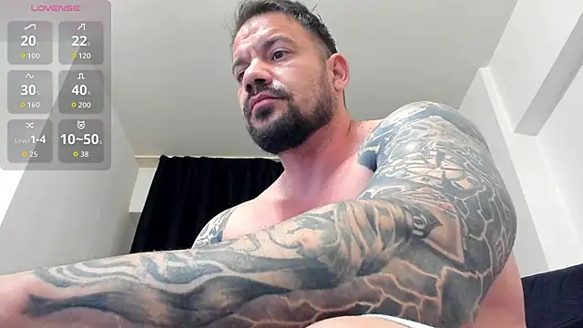 Snapshot of musclemonster31 chatting on 28, 5, 2026 musclemonster31 online show from 28, 5, 2026