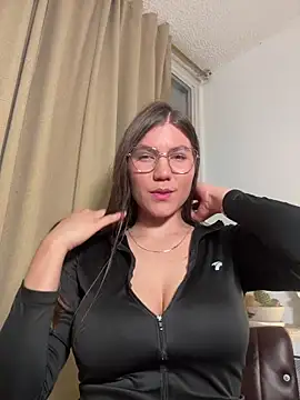 AmelieLaurent  online show from 21, 11, 2025