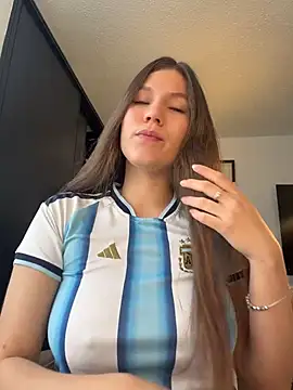 AmelieLaurent  online show from 12, 7, 2026