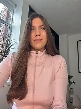 AmelieLaurent  online show from 27, 7, 2026