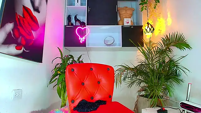 SQUIRT4UMEGAN online show from 4, 2, 2025