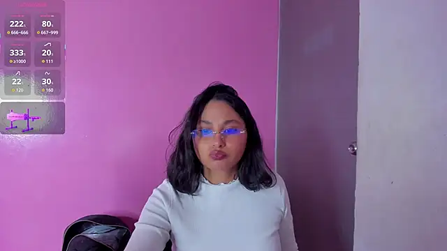 Snapshot of Cuteprincess21 chatting on 19, 9, 2025 Cuteprincess21 online show from 19, 9, 2025