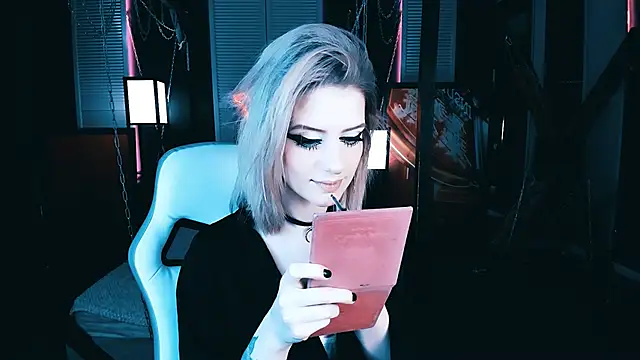 Noah ElmerX online show from 4, 3, 2025