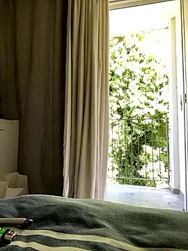 Snapshot of YesTheSexiest chatting on 7, 12, 2024 YesTheSexiest online show from 7, 12, 2024