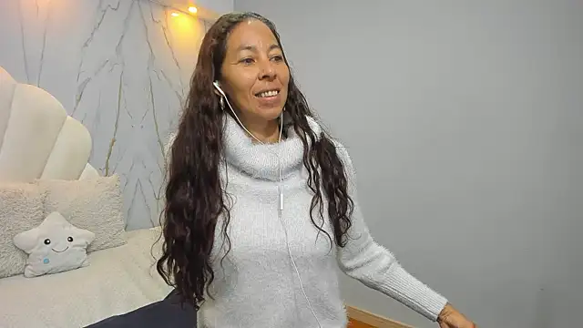 Snapshot of Rosalinda_Cortez chatting on 17, 12, 2024 Rosalinda Cortez online show from 17, 12, 2024