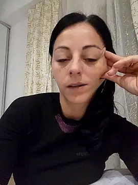 Snapshot of bruneta_sexy23 chatting on 24, 11, 2025 bruneta sexy23 online show from 24, 11, 2025