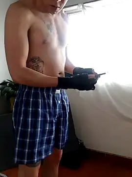 Snapshot of Tom_kio chatting on 11, 3, 2025 Tom kio online show from 11, 3, 2025