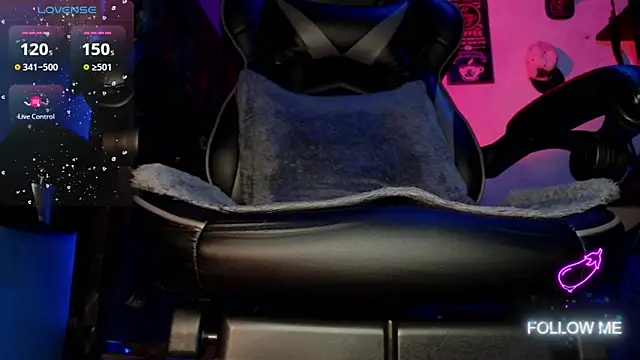 Snapshot of Tom_kio chatting on 14, 11, 2025 Tom kio online show from 14, 11, 2025