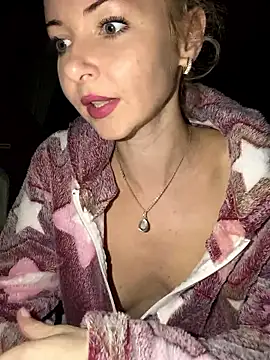 Snapshot of Kristina03 chatting on 21, 12, 2025 Kristina03 online show from 21, 12, 2025