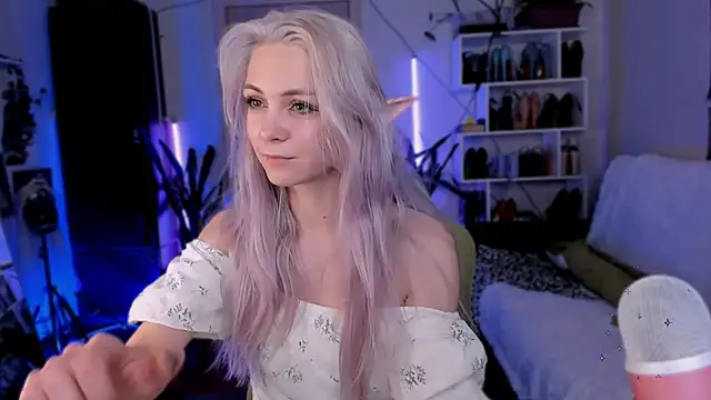 Snapshot of Fridart-house_Fortuna chatting on 19, 11, 2025 Fridart-house Fortuna online show from 19, 11, 2025