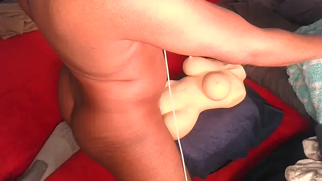 Carolinayoungin online show from 11, 12, 2024