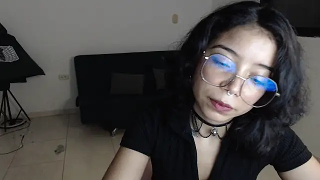 Putaku San online show from 19, 11, 2025