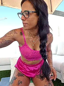 Allana Squirt online show from 16, 6, 2026