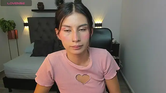 emily villamil online show from 17, 12, 2024