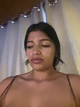 Snapshot of AgathaGeorgiou chatting on 26, 11, 2025 AgathaGeorgiou online show from 26, 11, 2025