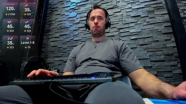 Snapshot of David_Big_Daddy chatting on 2, 3, 2025 David Big Daddy online show from 2, 3, 2025