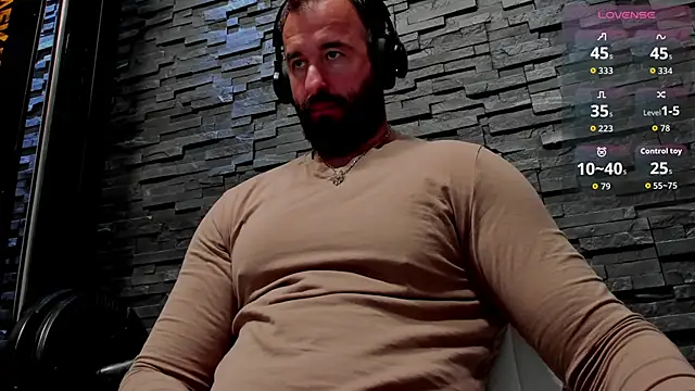 Snapshot of David_Big_Daddy chatting on 2, 10, 2025 David Big Daddy online show from 2, 10, 2025