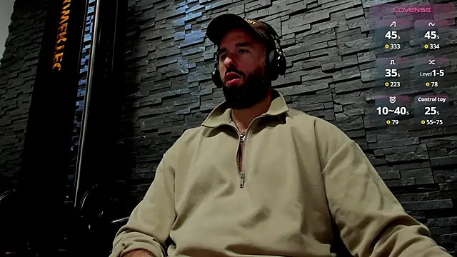 Snapshot of David_Big_Daddy chatting on 19, 10, 2025 David Big Daddy online show from 19, 10, 2025