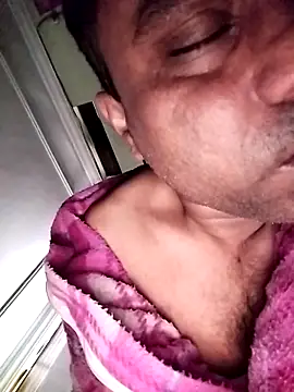 Snapshot of IndianPornStarRavee chatting on 23, 11, 2025 IndianPornStarRavee online show from 23, 11, 2025