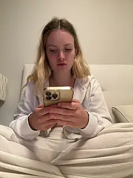 mariemelissah online show from 7, 3, 2025