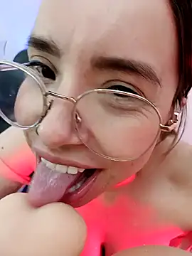 Snapshot of valentina_swallow chatting on 11, 12, 2024 valentina swallow online show from 11, 12, 2024