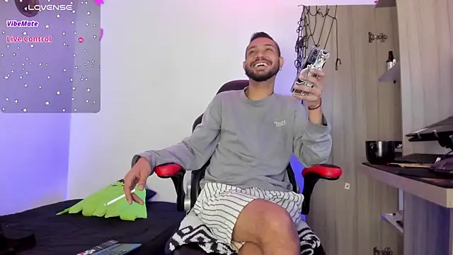 Aron Baylor online show from 14, 10, 2025