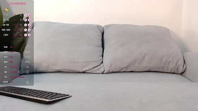 Snapshot of marthina_thompsson chatting on 15, 9, 2025 marthina thompsson online show from 15, 9, 2025