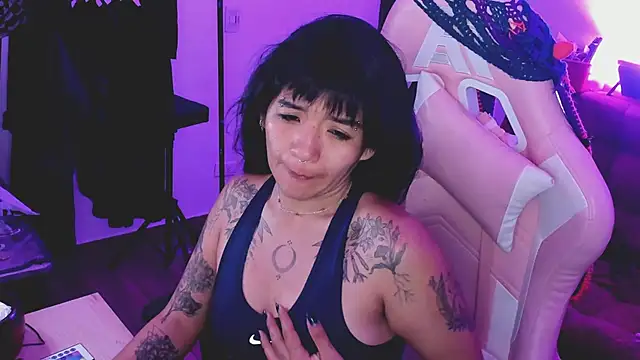 Snapshot of annie_walker6 chatting on 6, 3, 2025 annie walker6 online show from 6, 3, 2025