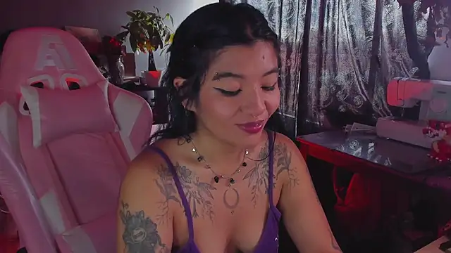 Snapshot of annie_walker6 chatting on 9, 10, 2025 annie walker6 online show from 9, 10, 2025