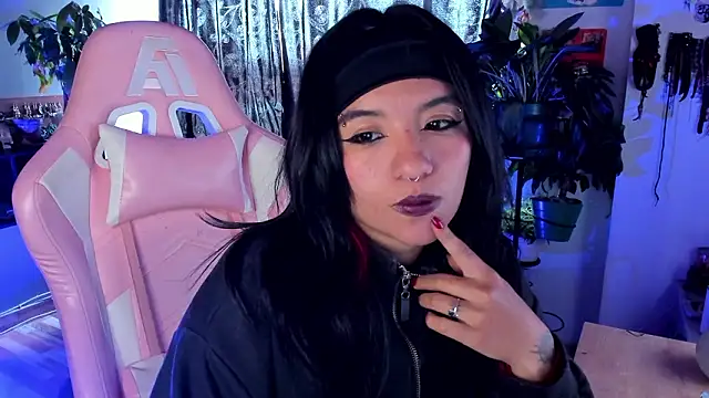 Snapshot of annie_walker6 chatting on 7, 2, 2026 annie walker6 online show from 7, 2, 2026