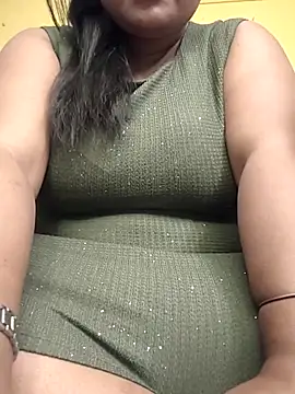 Snapshot of flamingoss chatting on 13, 11, 2025 flamingoss online show from 13, 11, 2025