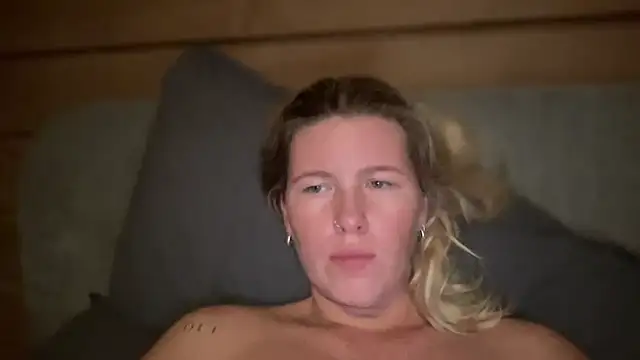 moonamii online show from 6, 10, 2025