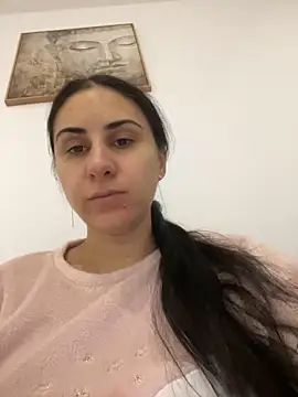 Snapshot of JenniferEdith chatting on 2, 12, 2024 JenniferEdith online show from 2, 12, 2024