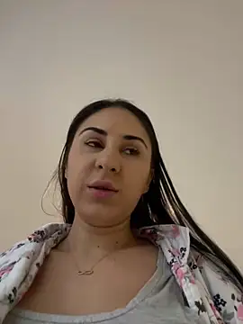 Snapshot of JenniferEdith chatting on 5, 12, 2024 JenniferEdith online show from 5, 12, 2024