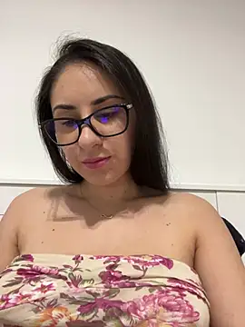 Snapshot of JenniferEdith chatting on 25, 2, 2025 JenniferEdith online show from 25, 2, 2025