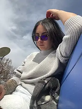 Snapshot of JenniferEdith chatting on 12, 3, 2025 JenniferEdith online show from 12, 3, 2025