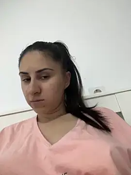 Snapshot of JenniferEdith chatting on 15, 9, 2025 JenniferEdith online show from 15, 9, 2025