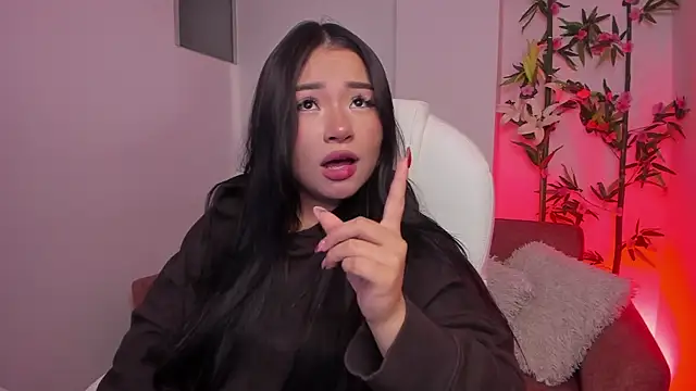 Snapshot of Lulu_Sakura_ chatting on 15, 12, 2024 Lulu Sakura online show from 15, 12, 2024