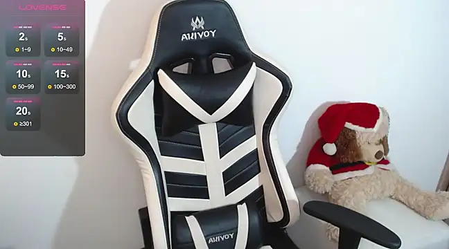 Snapshot of alice_middlee chatting on 14, 12, 2024 alice middlee online show from 14, 12, 2024