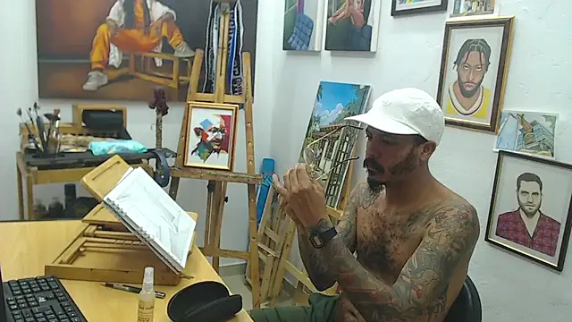 Snapshot of color_beat17 chatting on 5, 12, 2024 color beat17 online show from 5, 12, 2024