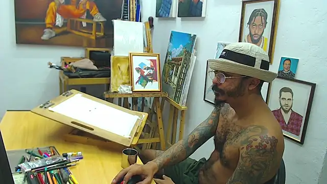 Snapshot of color_beat17 chatting on 17, 12, 2024 color beat17 online show from 17, 12, 2024